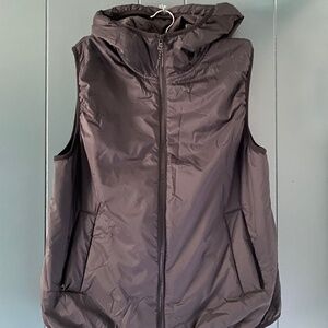 Hyba Black Hooded Vest